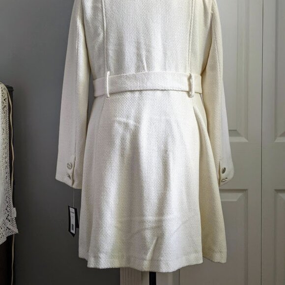 Ladies coat - Picture 3 of 10